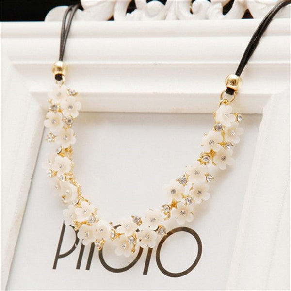 MissCyCy 2016 New Vintage Fine Jewelry Simple Daisy Rhinestone Flower Leather Cord Statement Necklace For Women
